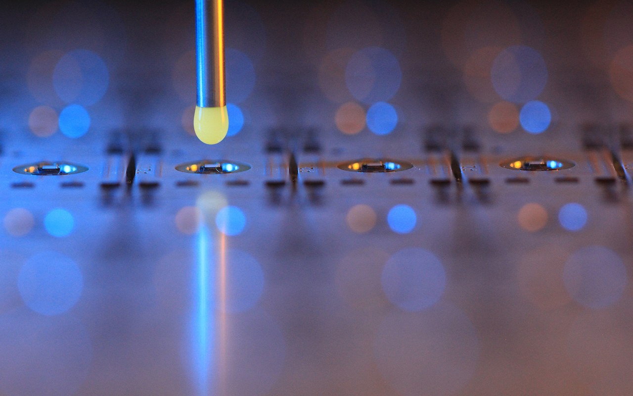 Laboratory LED test at JOANNEUM RESEARCH in Weiz, Austria. Photo courtesy of JOANNEUM RESEARCH.
