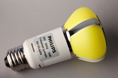 The Philips' 60 Watt incandescent LED replacement bulb prototype is the winner of the L Price competition