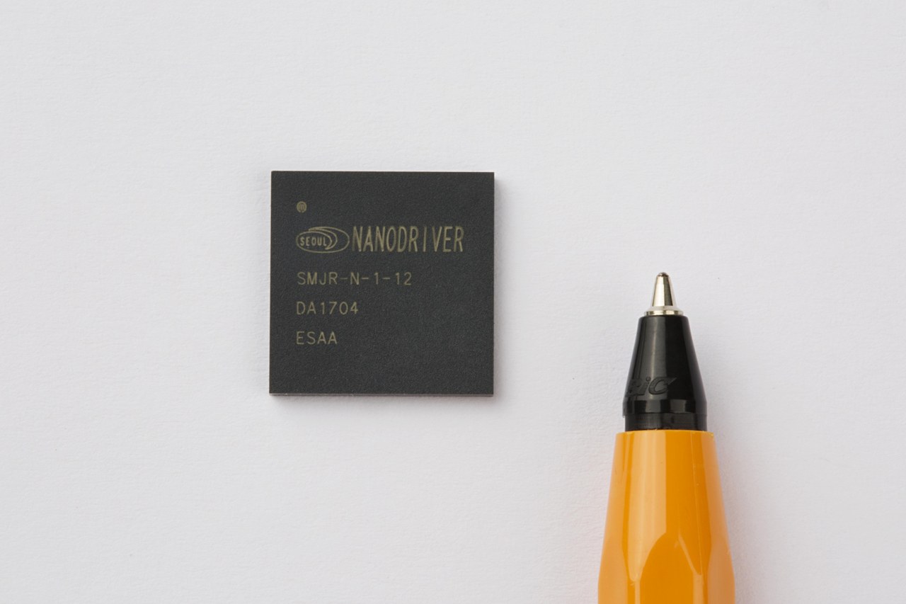 SSC003 NanoDriver with pen.jpg