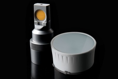 Megaman's TECOH® MHx (left) is intended to design TCH reflector equivalent solutions to replace 35W metal halide lamp, while the TECOH® CFx (right) allows to design downlights that can replace 50W halogen and 2x13W and 2x18W compact fluorescent lamps