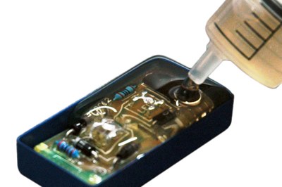Electrolubes isocyanate-free PE7500 resin has especially been created to satisfy the needs of the LED industry