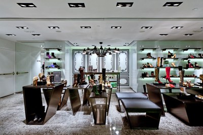The Carolinna Espinosa boutique is just one excellent example for LED shop lighting powered by Megaman®