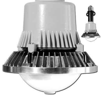 Evluma’s new clearlight beacon offers 66lm/W at 50W power and replaces HPS lamps up to 150W.