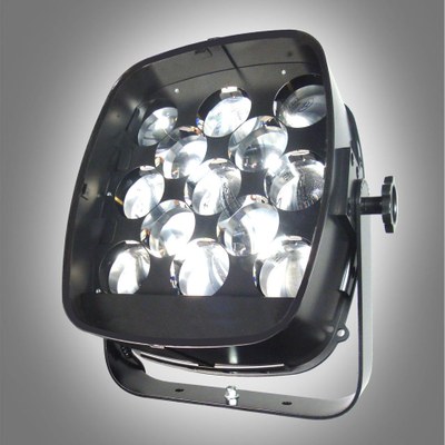 Strong Entertainmen's 650 and 900 series lights are powered by CBT-90 PhlatLight LEDs.