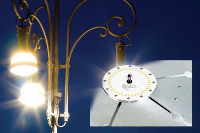 Illumadisk™ is the solution for up to 250 watts high pressure sodium or metal halide high intensity discharge (HID) products retrofitting