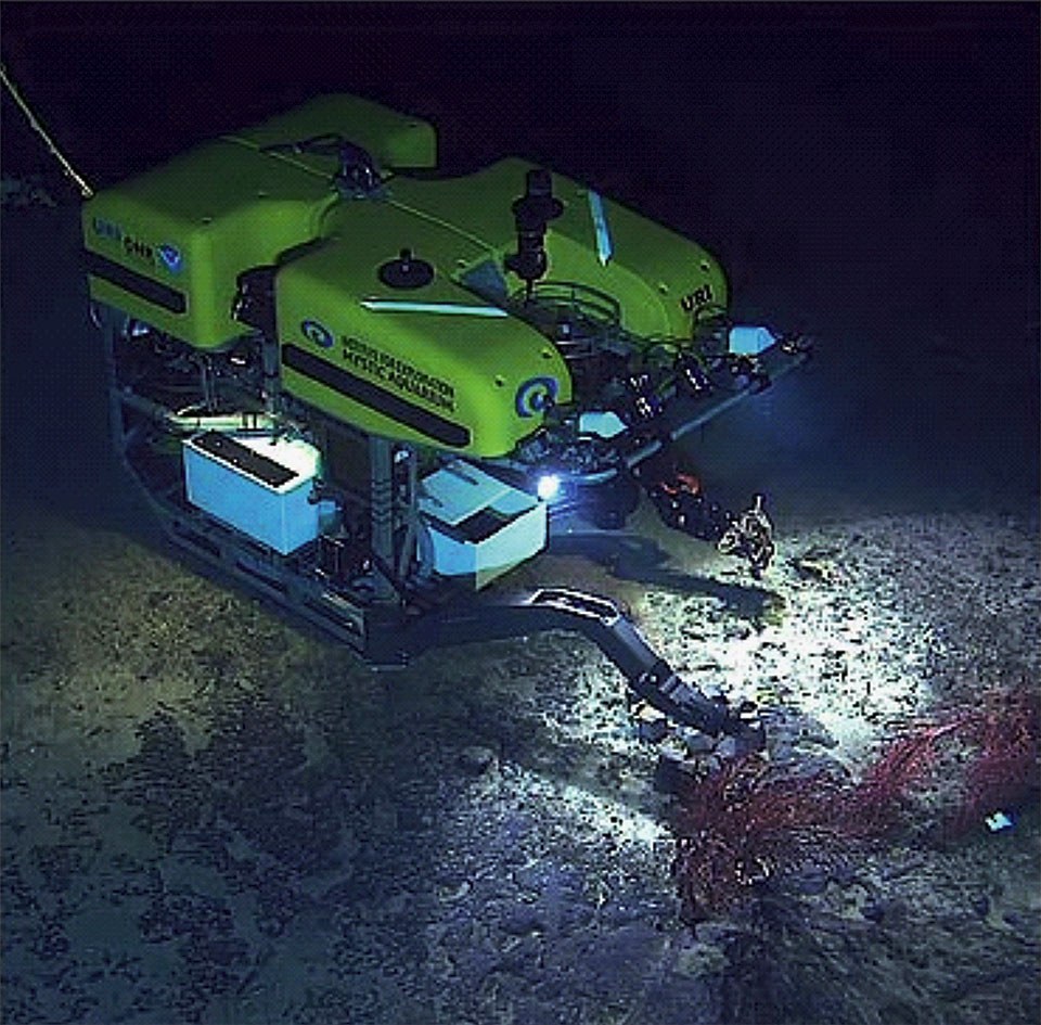 Figure 10: LiFi will work underwater, and the lights that are used for illumination in remote operated vehicle and underwater drones can be used to exchange information among these autonomous underwater machines. 