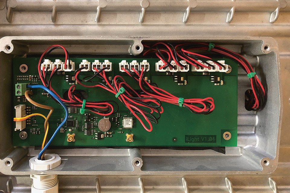 The first prototype of an esave controller built in a luminaire