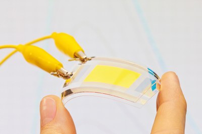 The reserach progresses of the last five years have proven the technical feasibility of transparent light sources with very low energy consumption, which furthermore can be applied to flexible and pliable substrates