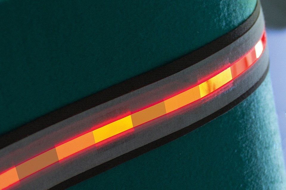 Fraunhofer Shows Modular OLED Light Strips LED professional LED Lighting Technology Application Magazine
